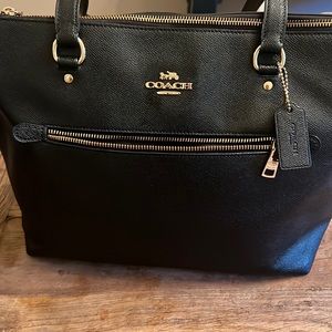Coach Gallery Tote Black Gently Used Great Condition